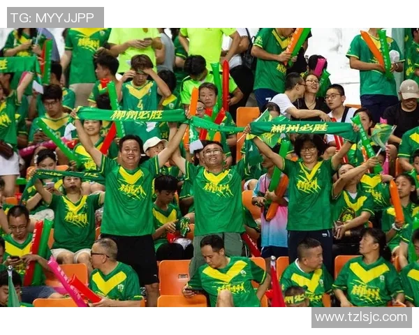 足球巨星激情呐喊letsgo燃爆赛场球迷热血沸腾瞬间回顾